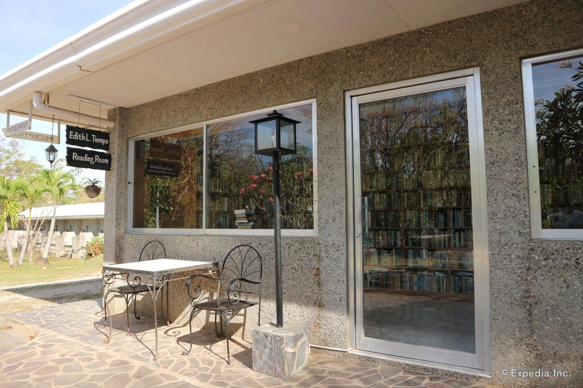 Antulang Beach Resort Siaton Exterior photo